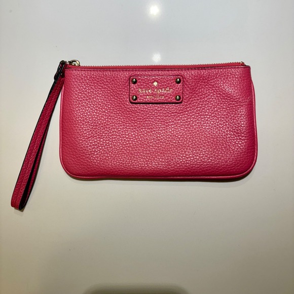 Kate Spade Small Hot Pink / Fuchsia Pebble Leather Wristlet - Picture 1 of 14